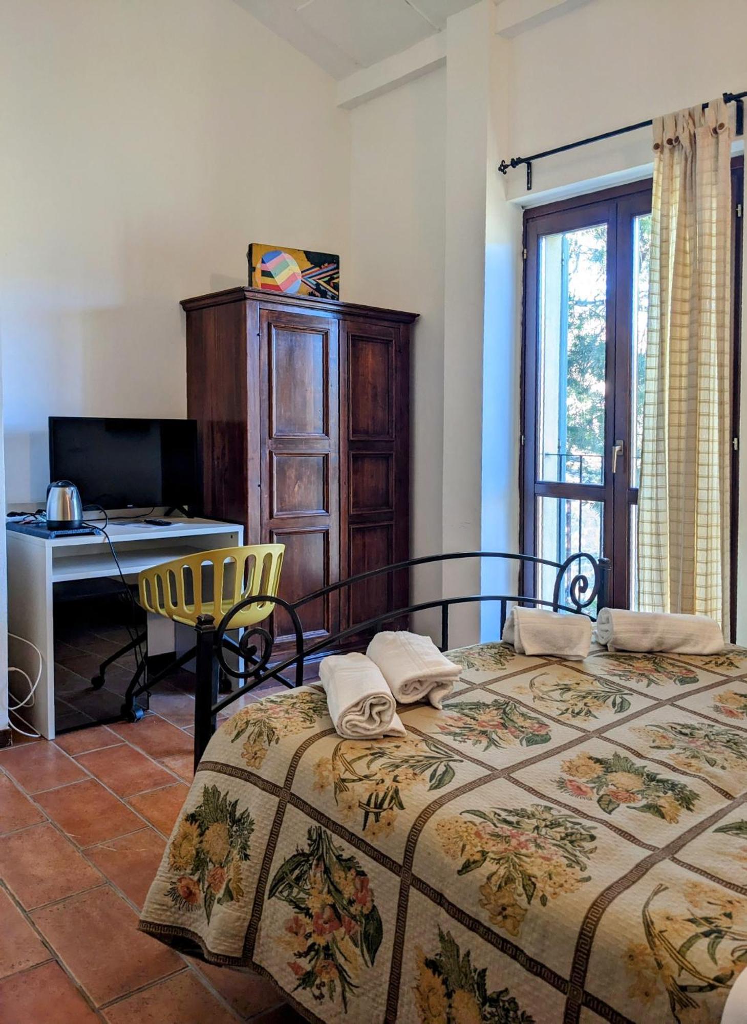 La Cittadella Dei Monti Sibillini Guest House มอนเตมอนาโก ภายนอก รูปภาพ