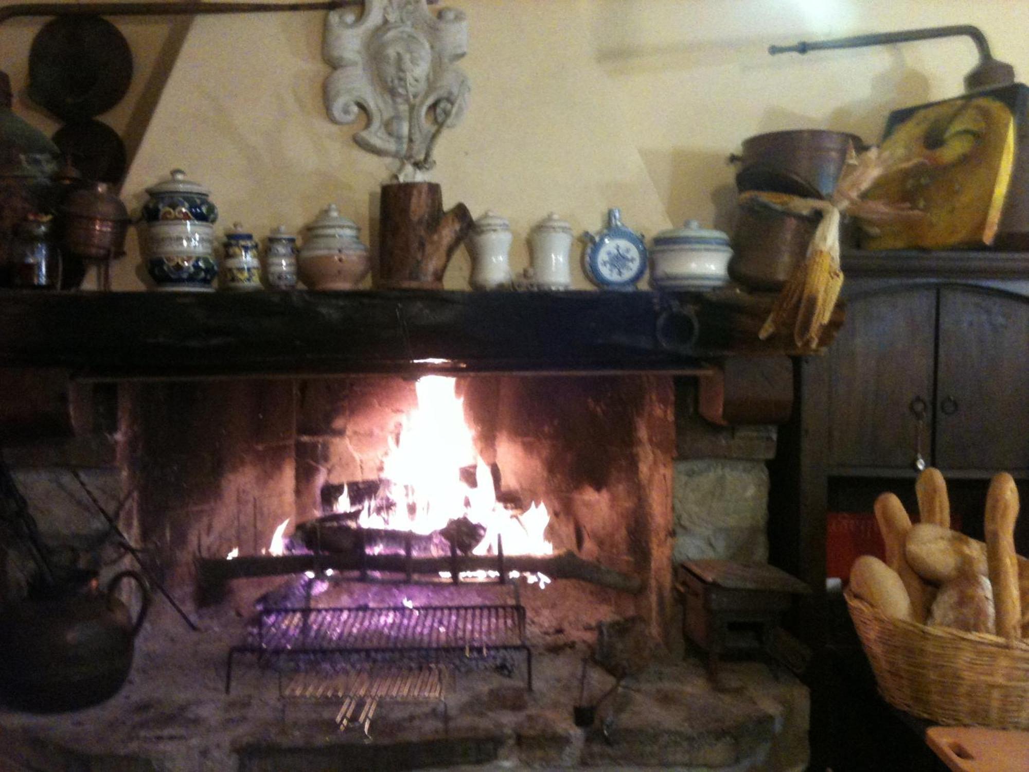 La Cittadella Dei Monti Sibillini Guest House มอนเตมอนาโก ภายนอก รูปภาพ