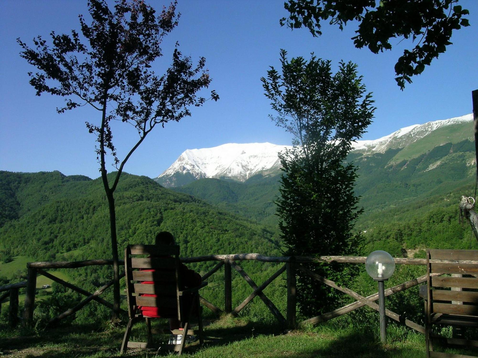 La Cittadella Dei Monti Sibillini Guest House มอนเตมอนาโก ภายนอก รูปภาพ